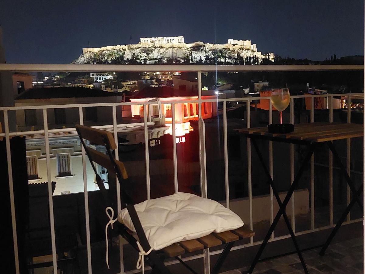 Luxury Apartment Overlooking The Citadel Of Tsakas Athen Exterior foto