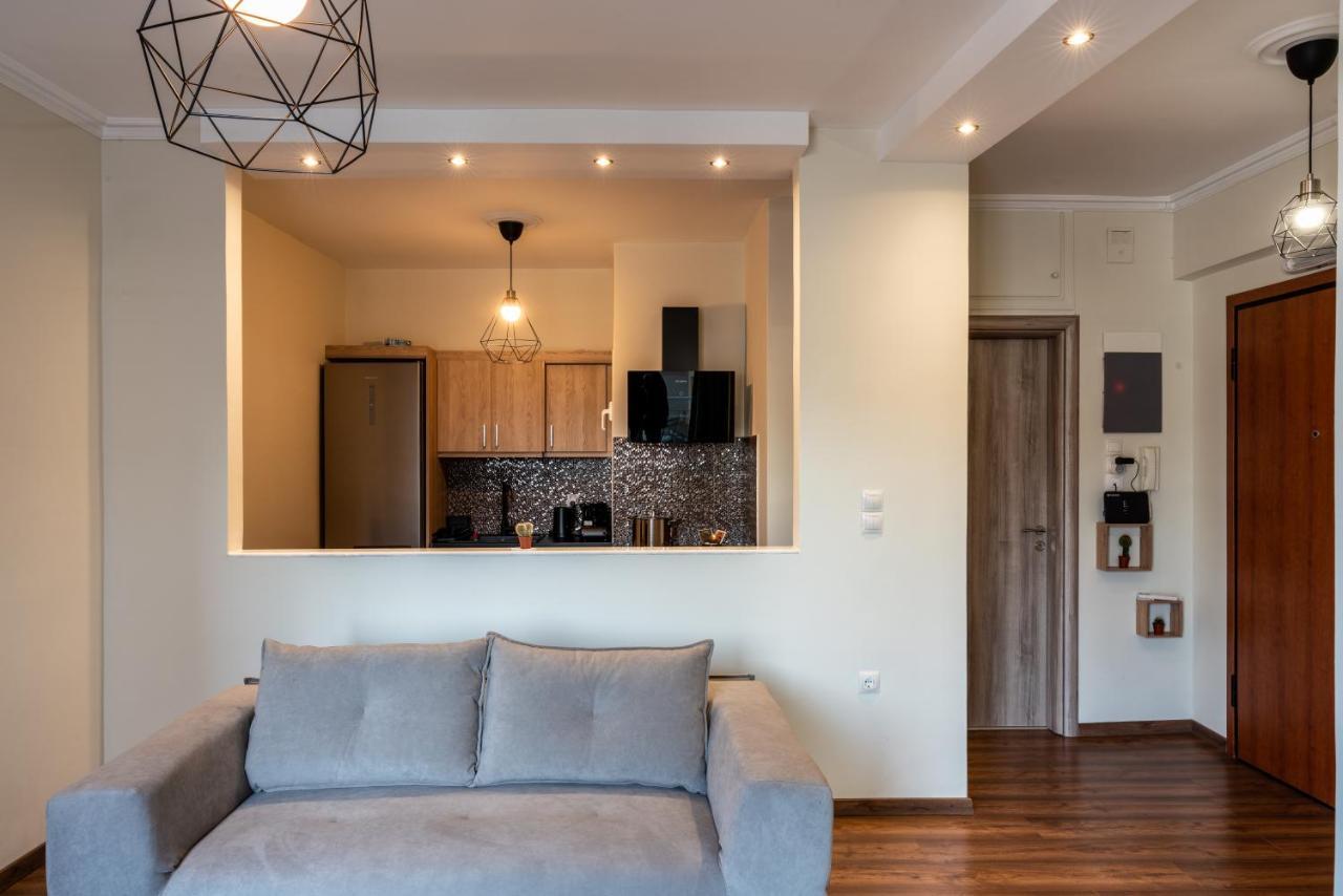 Luxury Apartment Overlooking The Citadel Of Tsakas Athen Exterior foto